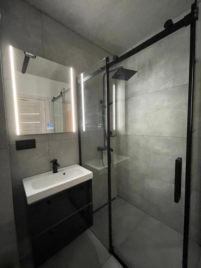 Nowy Apartament W Stylu Industrialnym Przy Porcie Apartment กดิเนีย ภายนอก รูปภาพ